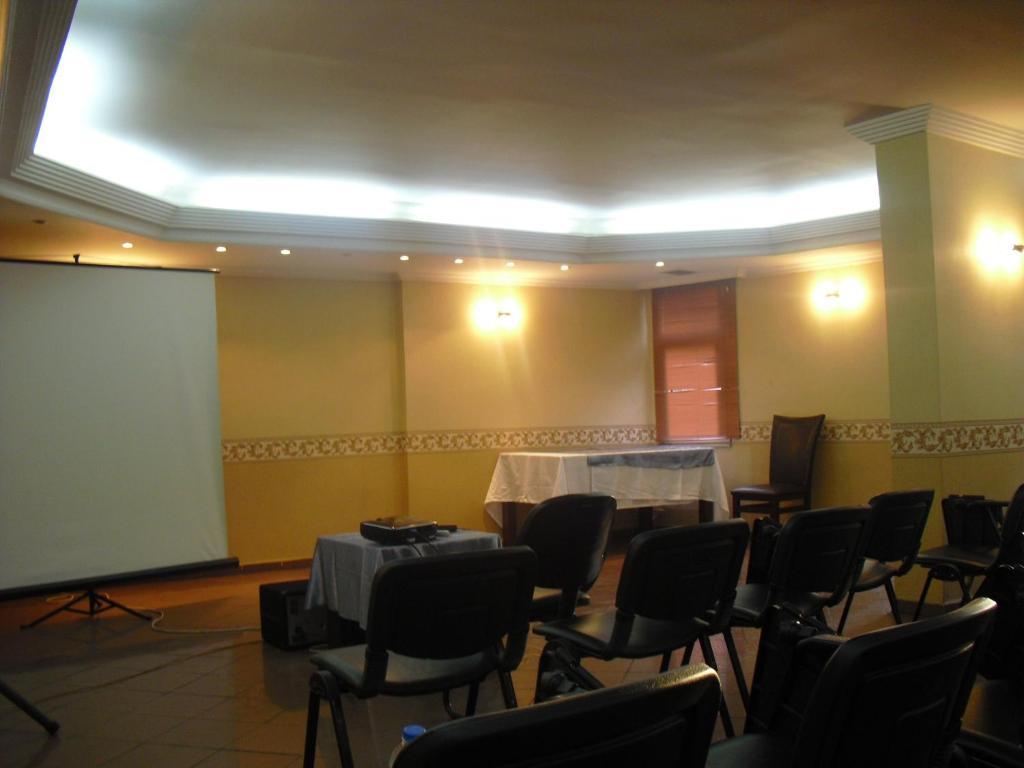 Demirgrand Hotel Трабзон Екстериор снимка