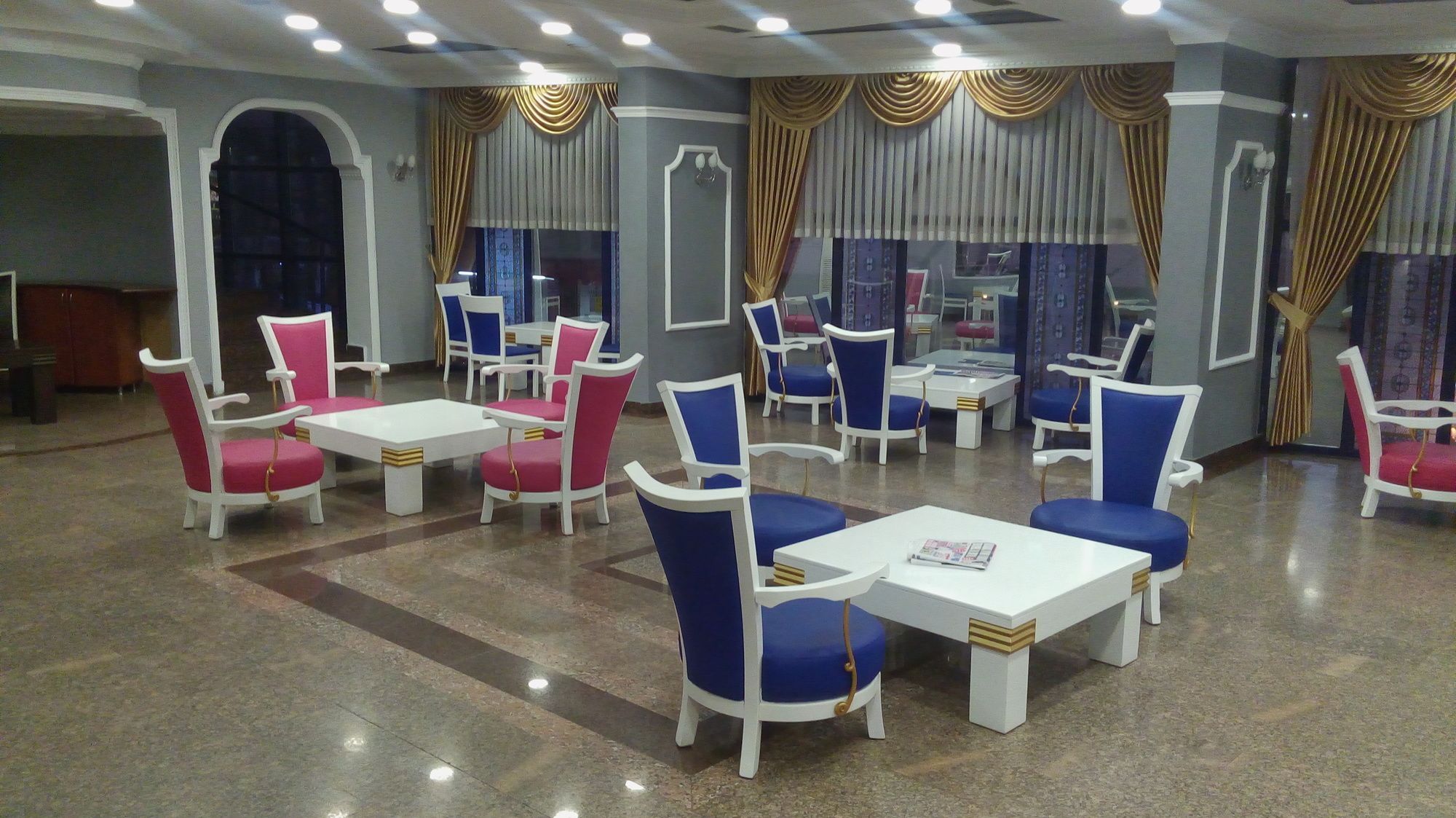 Demirgrand Hotel Трабзон Екстериор снимка